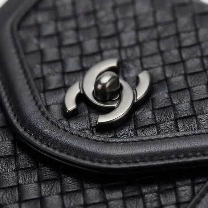 Verona Knitted Leather Crossbody detail 2